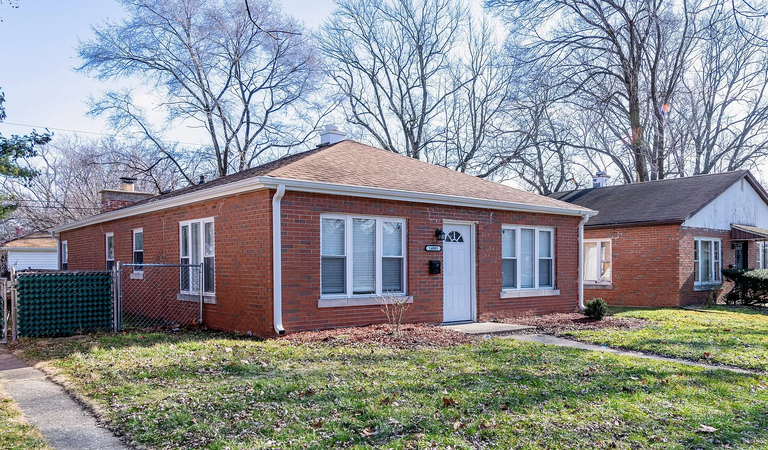 14801 Oak St photo 1
