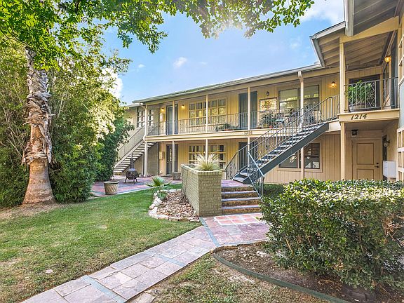3rd image of 1803 La Sombra Dr #F