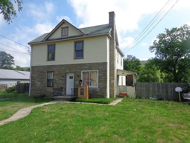 1st image of 1018 Oak St