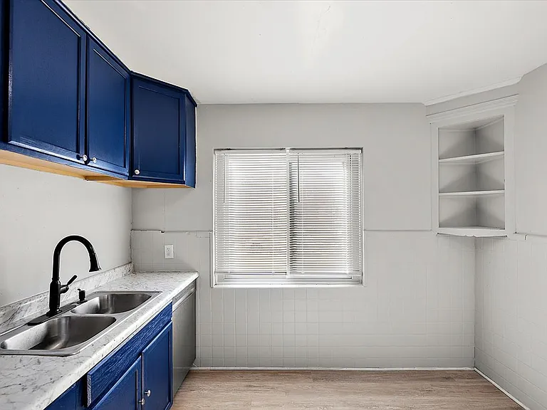 10500 Somerset Ave — Photo 19