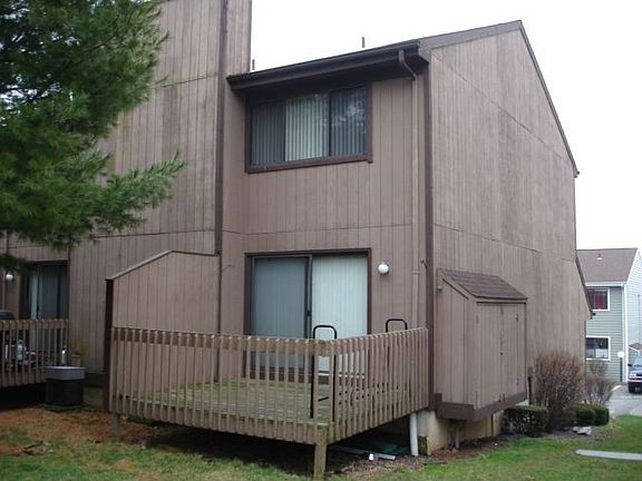 REAR UNIT
