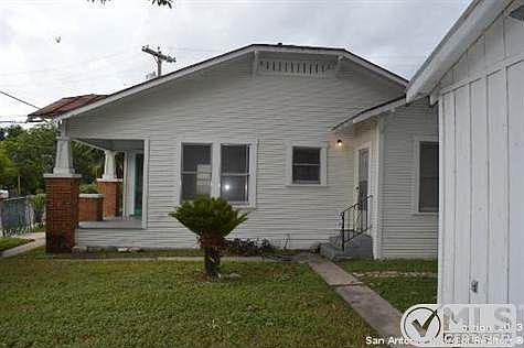 2nd image of 711 Matagorda St
