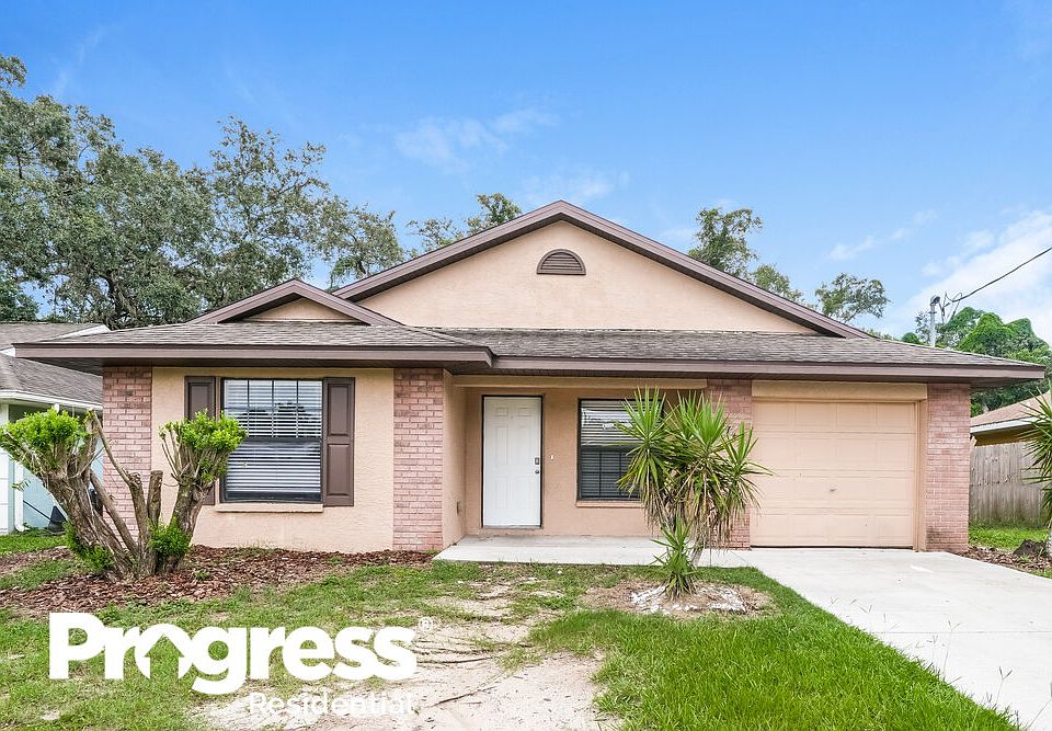 1st image of 11742 Lynn Brook Cir