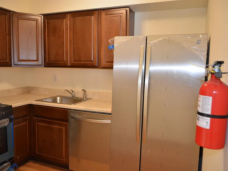 997 Tarragon Ct — Photo 7