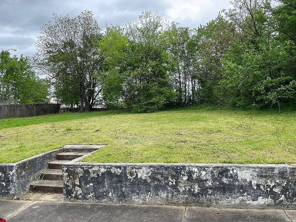 Vacant 4,487 square foot lot