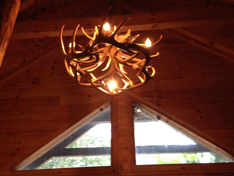 2nd image of 20 Duck Pond Rd.