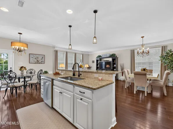 25 Mason Drive, Jackson, NJ 08527