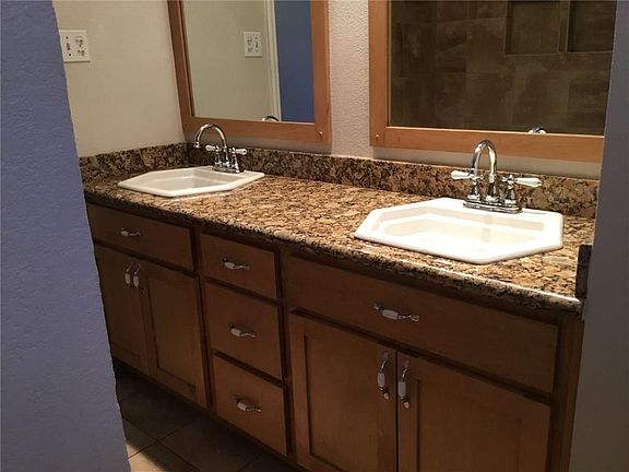 5th image of 9826 Honolulu Dr