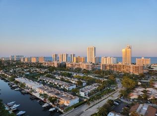 2500 Parkview Dr APT 2208, Hallandale, FL 33009