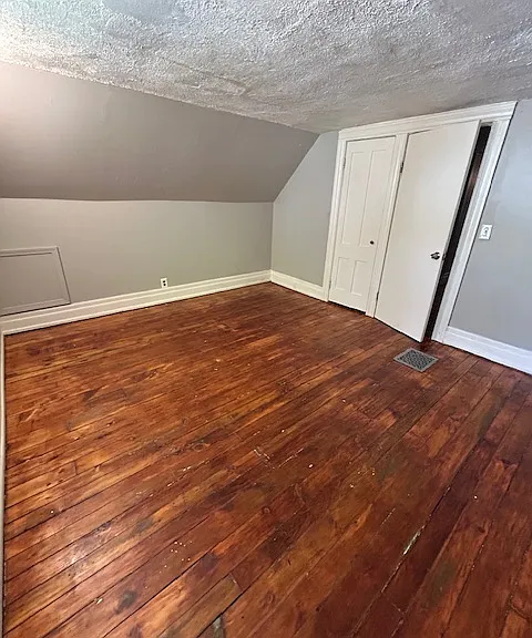 241 Curtis St — Photo 19