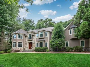 11 Cobblestone Dr, Upper Saddle River, NJ 07458