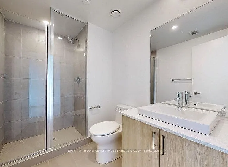 1195 The Queensway Way S #604 — Photo 8