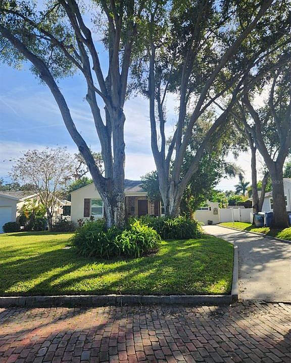 1st image of 734 37TH AVENUE N