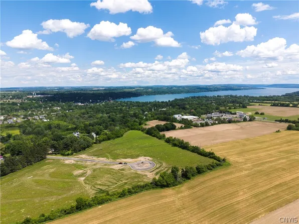 6 Village Meadow Lane St Lot 3, Skaneateles, NY 13152