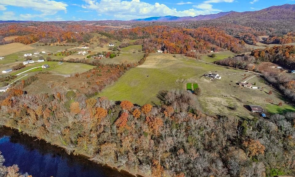 1st image of 2041 Bluff Rd