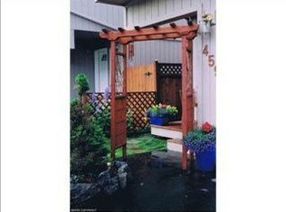 459 Ocean Point Dr, Anchorage, AK 99515