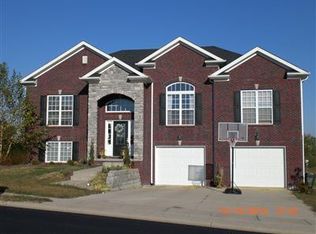 5016 Pebble Beach Ct, Lawrenceburg, KY 40342