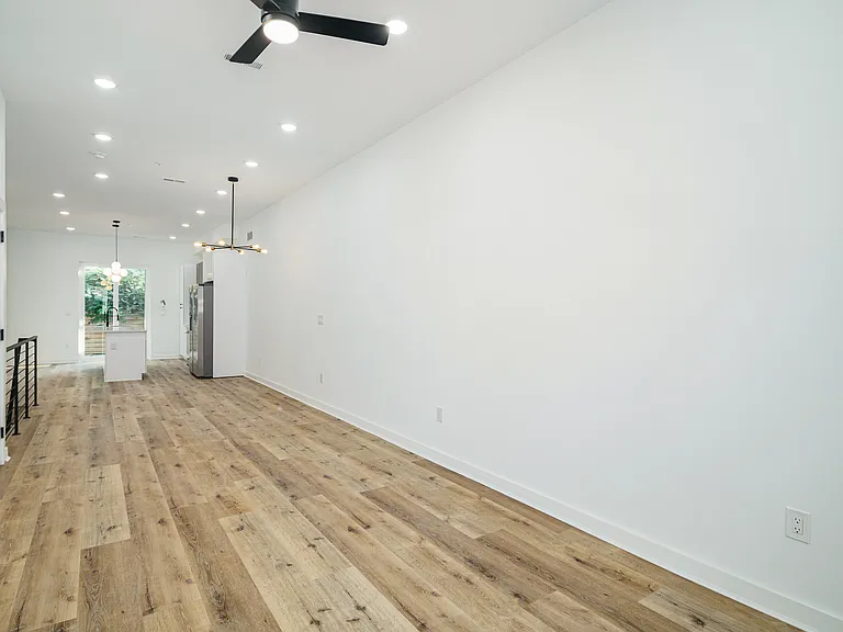 2620 Federal St #1 — Photo 15