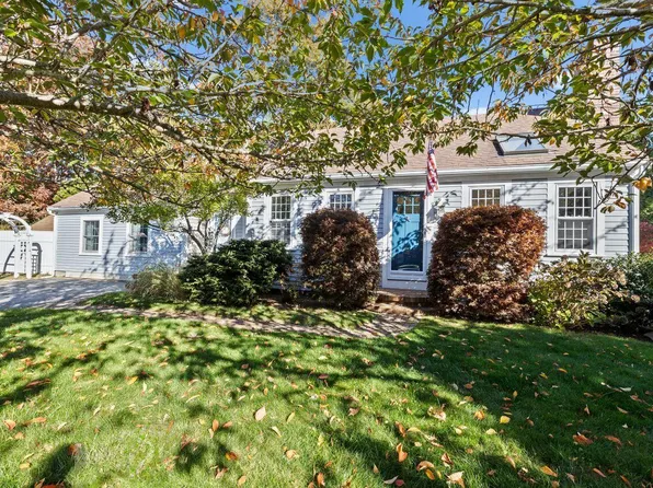 35 Maple Lane, Brewster, MA 02631