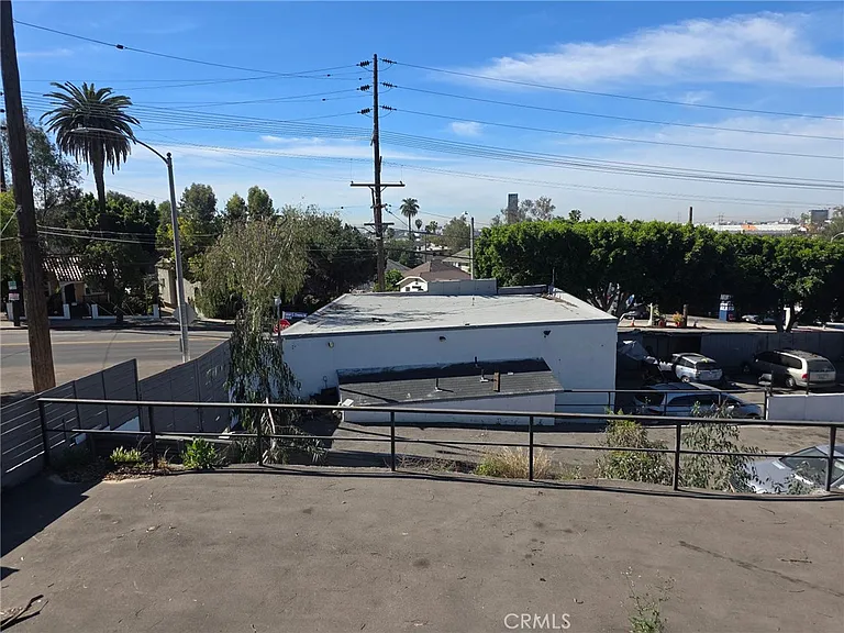1203 E Cesar E Chavez Ave — Photo 25