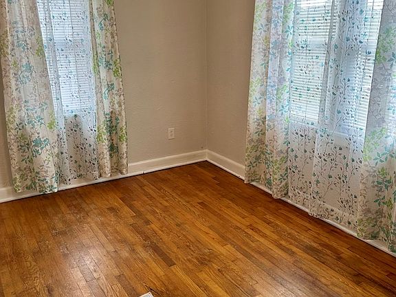 4th image of 333 Burgess St