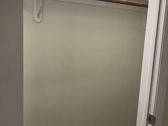 4th image of 13309 Foxhole Dr