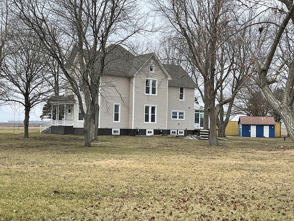 2nd image of 98 E 300n Rd
