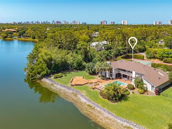 154 Cajeput Dr, Naples, FL 34108