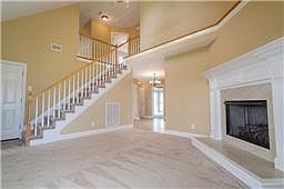 3rd image of 1401 Knoll Ln