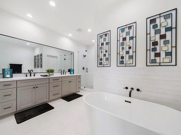 1503 Evelyn St — Photo 16