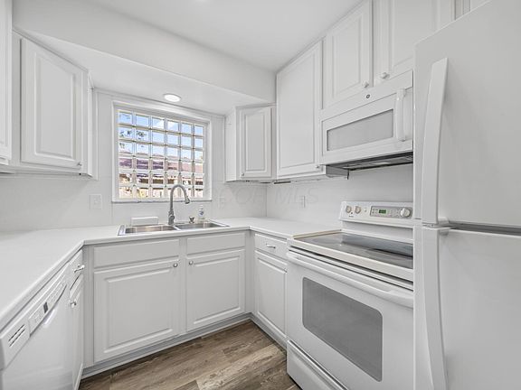 2nd image of 1208 Woodbrook Ln #310