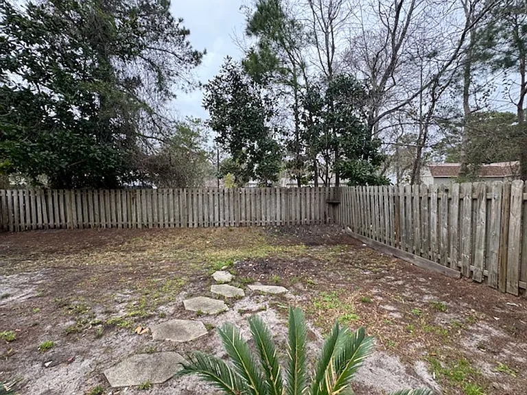150 Raye Dr — Photo 25