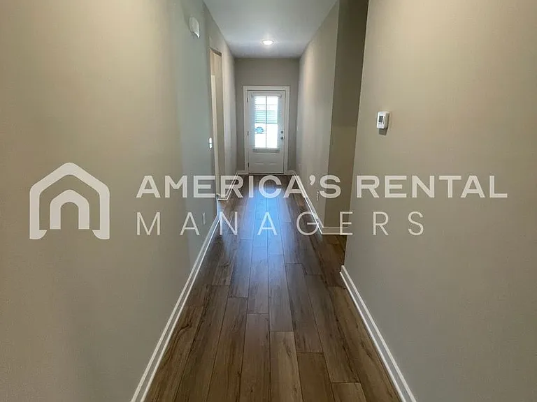 459 Troubadour Ln — Photo 16
