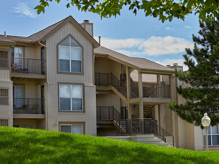 Briar Cove Apartments — Photo 21