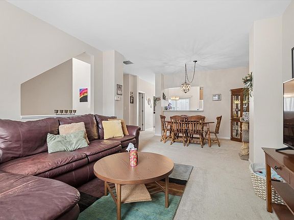 4th image of 1333 New Haven Dr #1333