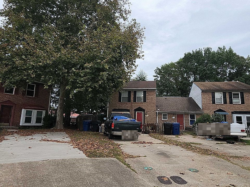 2nd image of 720 Oak Hurst Ct