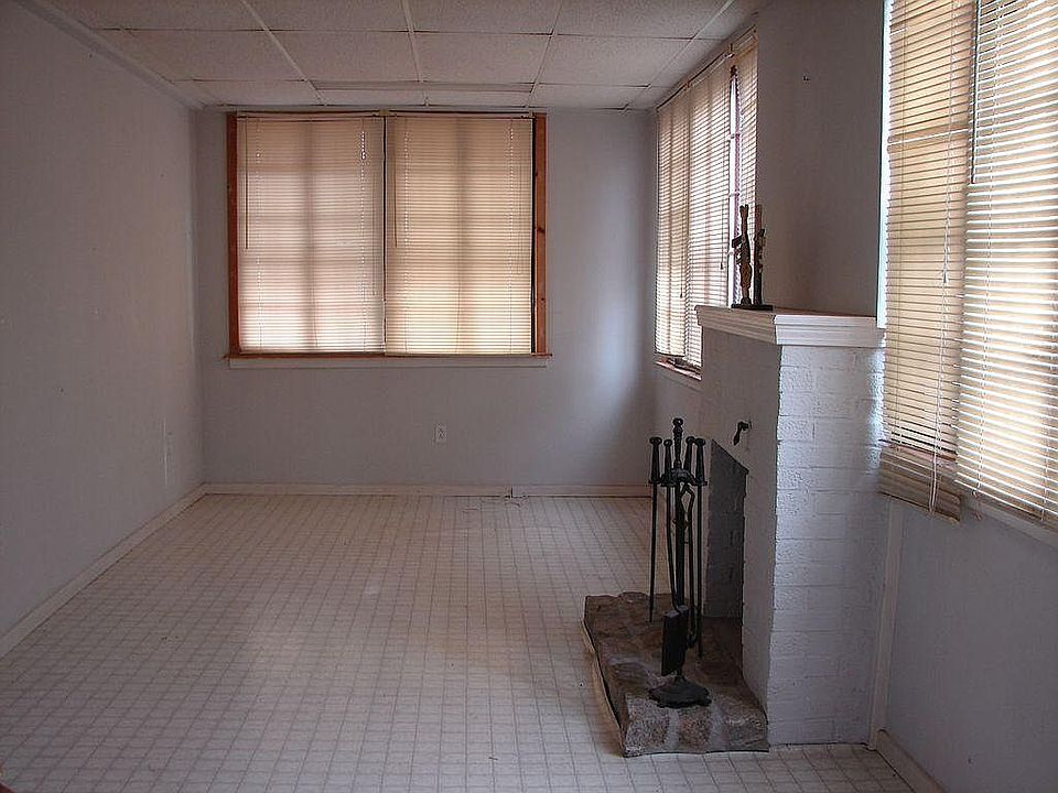 Entry Room