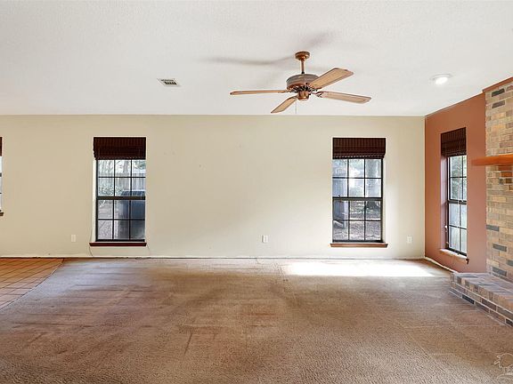 3rd image of 4660 Shannon Pl