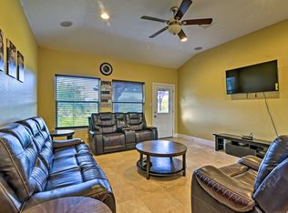 2735 Broadway St #ID1385580P, Dickinson, TX 77539