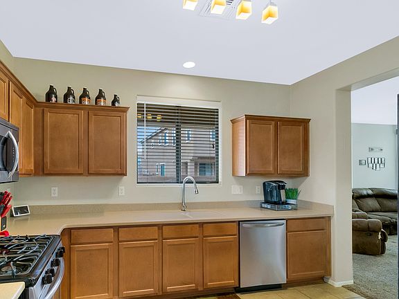 2nd image of 69 W Camino Fuste