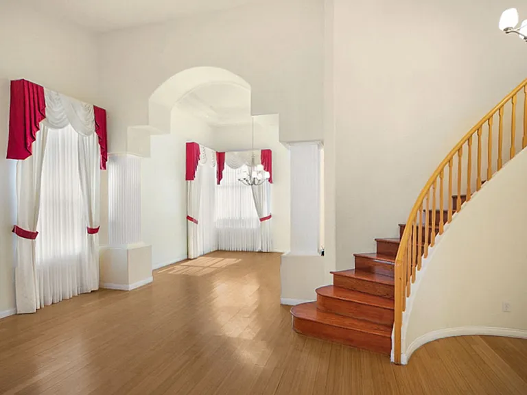2120 Waterbury Ln — Photo 1