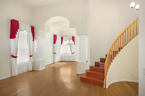 2120 Waterbury Ln Photo 1