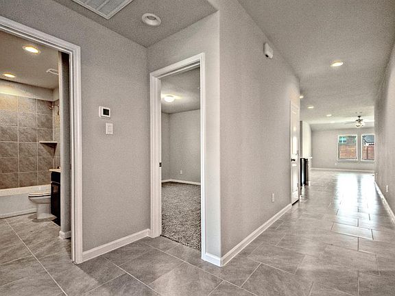 4th image of 21014 Albany Landing Ln