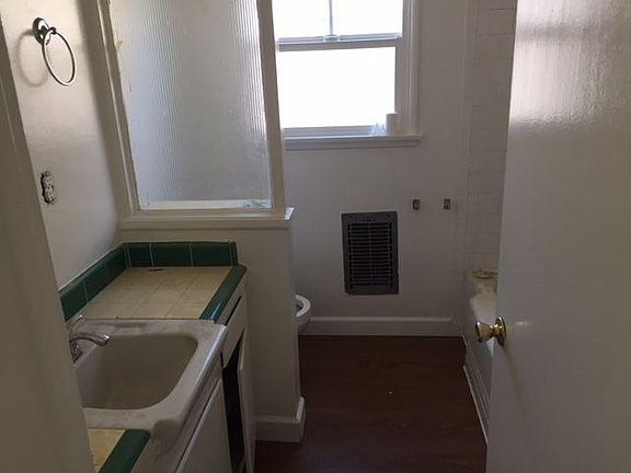5th image of 6327 Rosemead Blvd