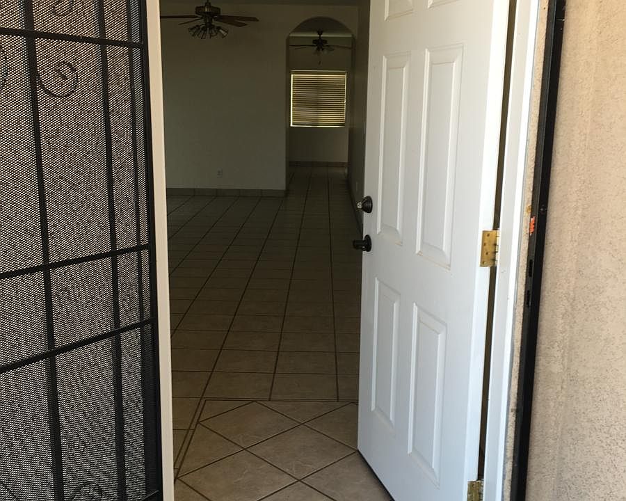 2nd image of 2748 Emerson Ave