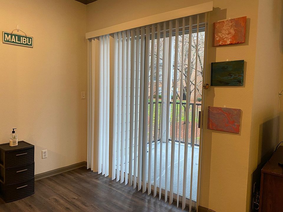 1st image of 8215 Shadow Oaks Dr APT 425