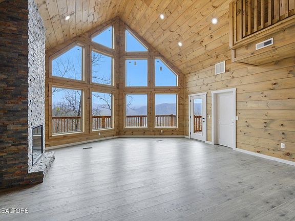 9th image of this home