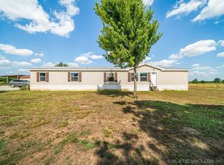 9506 S 4400th Rd, Welch, OK 74369