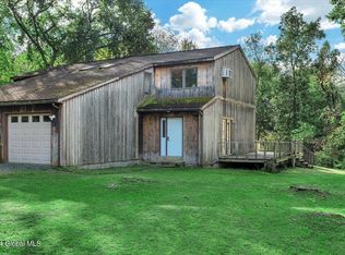 76 Vosburgh Rd, Averill Park, NY 12018