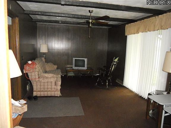 4th image of 555 Blossom Ave